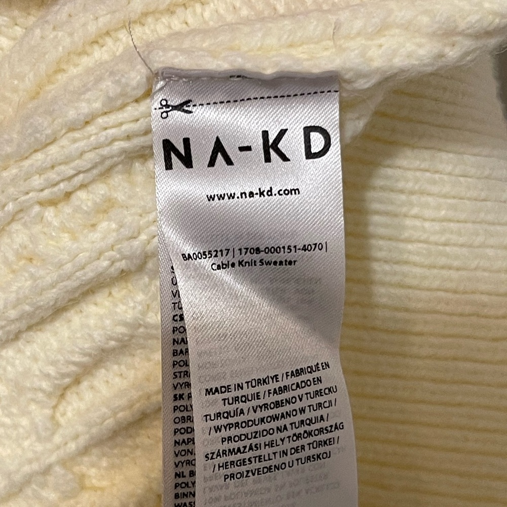 Cable Knit Sweater - Picture 9 of 10